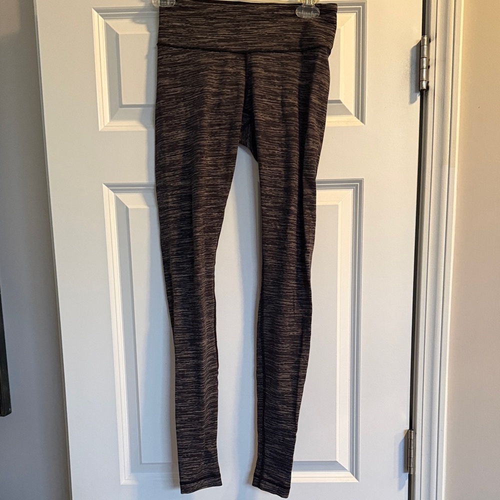 Lululemon Black and Gray Leggings